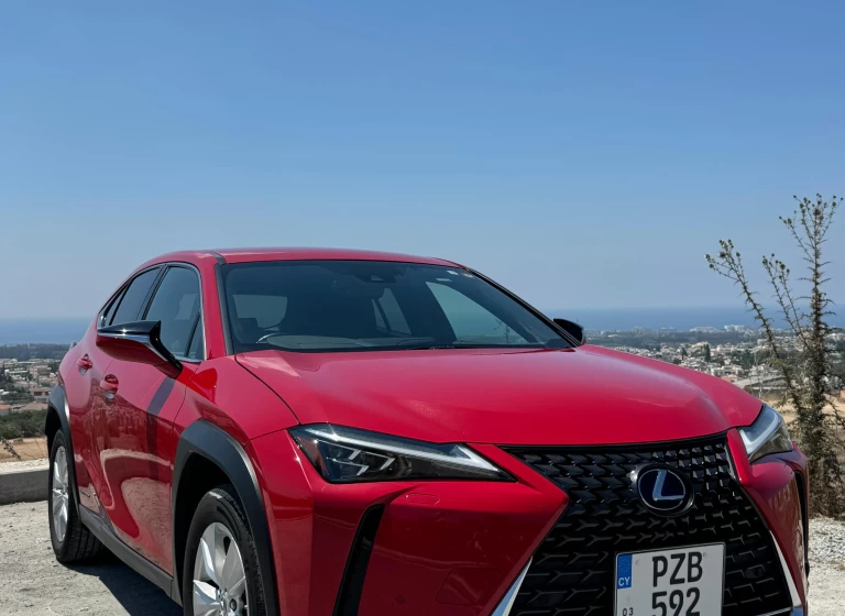 Lexus UX 250H, 2021